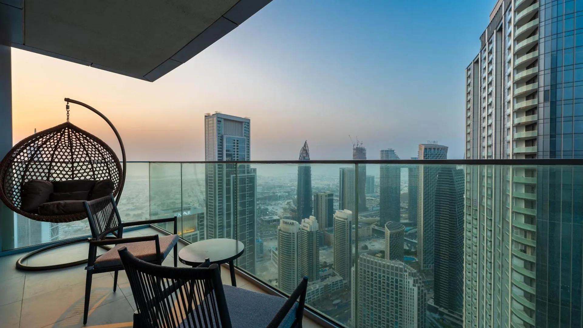 Maison Privee - Ultra Chic High-Floor Apt With Direct Burj Khalifa & Fountains Views location